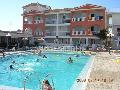 Planos aparthotel medence