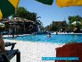 Hotel Zante Sun medencje s pool bar-ja