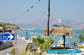 Agios Sostis s az olvad aszfalt